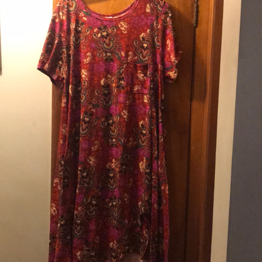 Lularoe Carly floral